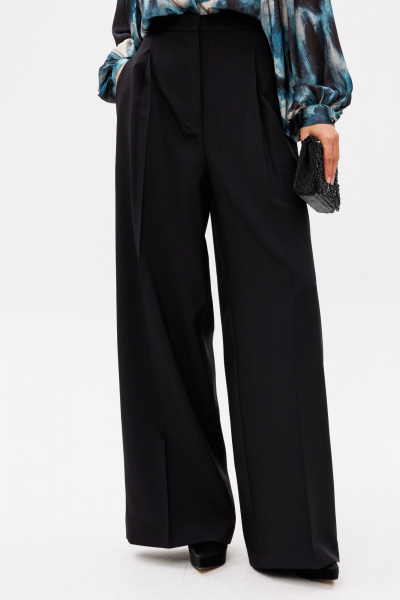 Палаццо из костюмной ткани с лампасами из атласа для нарядных образов EOLA 2530 черный - фото 5
