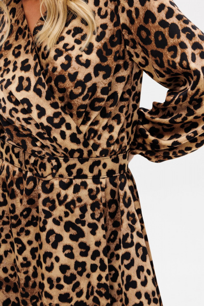 Платье с анималистичным принтом и складками миди EOLA 2750 бежевый-леопард - фото 16
