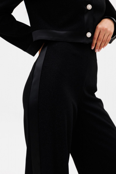 Брючный костюм прямого силуэта для нарядных образов EOLA 2746 черный - фото 16