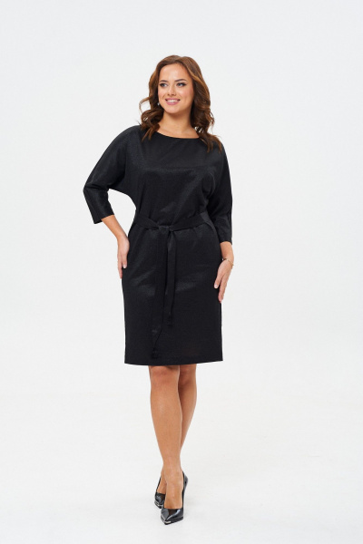 Платье приталенное из трикотажа с поясом и вырезом TVIN 7713 черный - фото 1