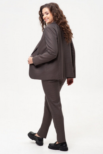 Костюм-двойка из текстиля с классическими брюками IVARI 10403/1 гусиная_лапка_коричневая - фото 3