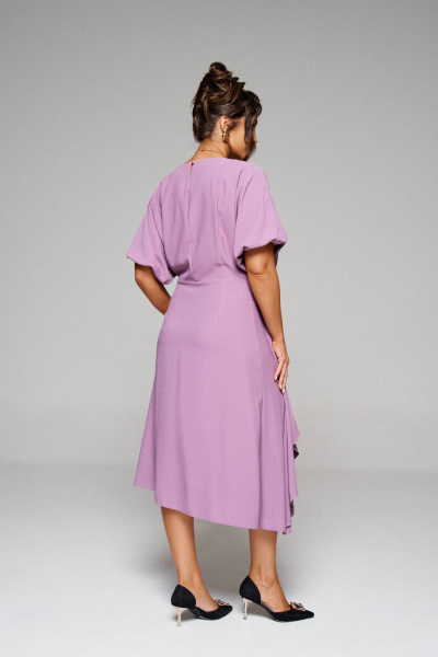 Нарядное платье прямого силуэта длиной до колен из трикотажа Beautiful&Free 6215 пудра - фото 6