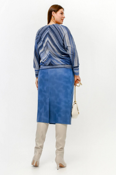 Джинсовый джемпер из искусственной ангорки с вырезом V La rouge 3360 синий-(полоска) - фото 5