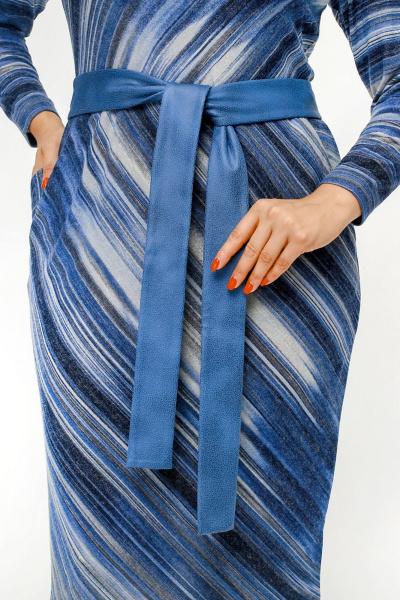 Платье полуприлегающего силуэта с нагрудными вытачками и поясом из искусственной ангины La rouge 5474 синий-(полоска) - фото 11