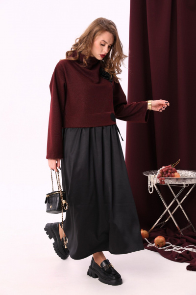 Платье прямого силуэта с оборками и декоративным цветком NikVa 924-1 бордо+чёрный - фото 7