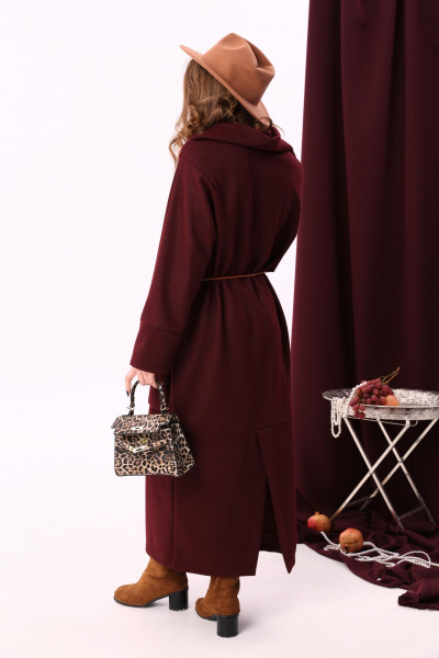 Длинное макси платье с объемным воротником и летучей мышью NikVa 927-1 винный - фото 6