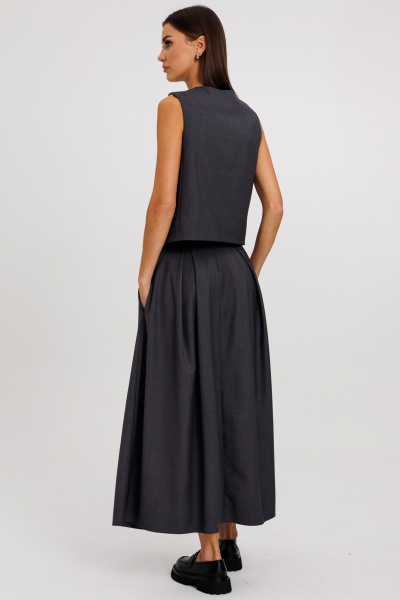 Жилет классический из костюмной ткани с прорезными карманами Kivviwear 4234.04 - фото 4