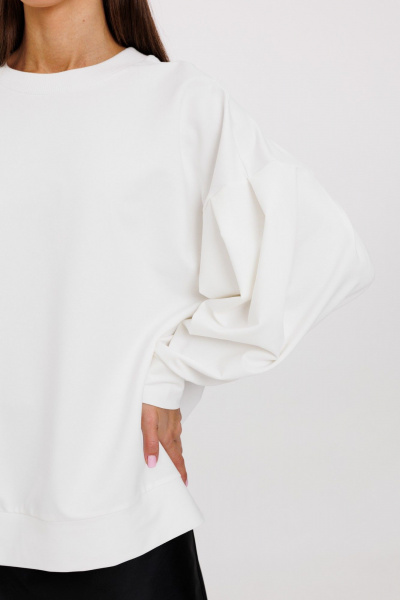 Джемпер свободного силуэта из трикотажа хлопка для демисезона Kivviwear 4232.02 - фото 2