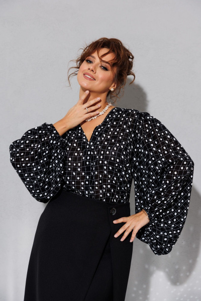 Блуза из вискозы приталенного силуэта на каждый день Anastasia 1177 черный - фото 6