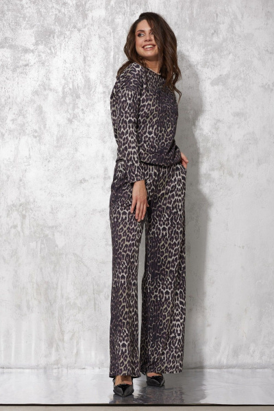 Джемпер свободного силуэта из трикотажа MG Wear 2218 леопард_с_блеском - фото 3