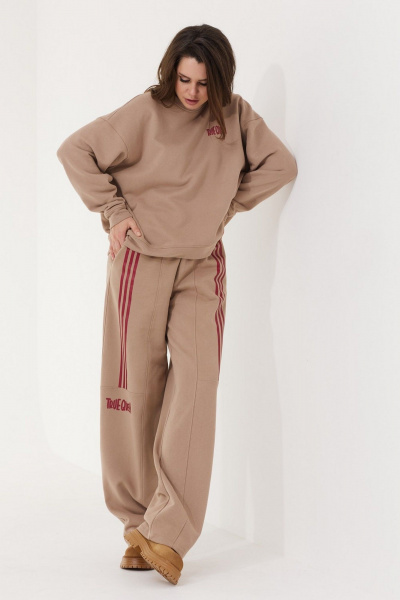 Свитшот бежевый трикотажный с надписью и комфортом MG Wear 2229 бежевый - фото 1