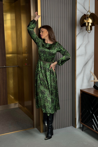 Платье нарядное из текстиля с насыщенным изумрудным оттенком Pavlova 181 изумруд - фото 3