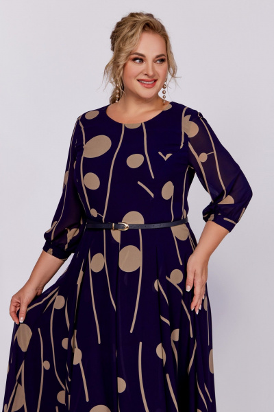 Синее платье-халат из шифона с ремнем и вырезом Swallow 790 синий/темно-бежевый_принт - фото 4