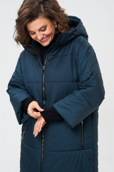 Демисезонное пальто из плащёвой ткани с капюшоном Andina city 7014-24 аквамарин - фото 9