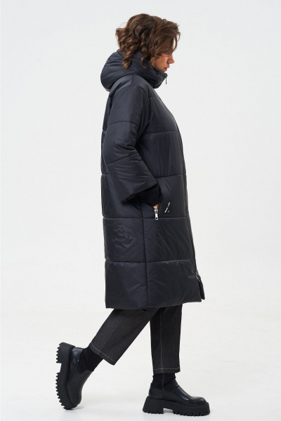 Черное демисезонное пальто из плащёвой ткани Andina city 7014-24 черный - фото 4