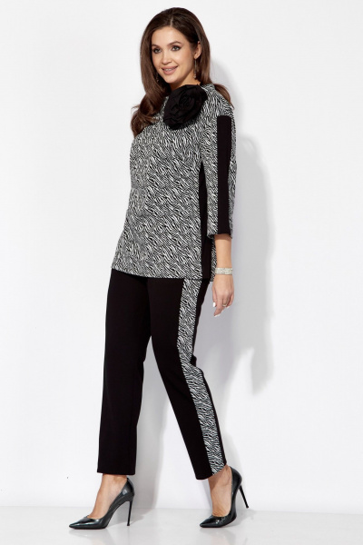 Комплект из брюк и джемпера на каждый день с декоративными деталями TAiER 1310 зебра - фото 4