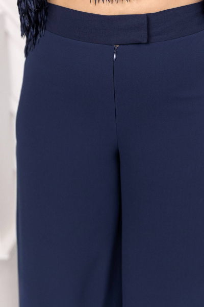 Демисезонные классические брюки с застежкой и разрезами ASV 2739 синий - фото 7