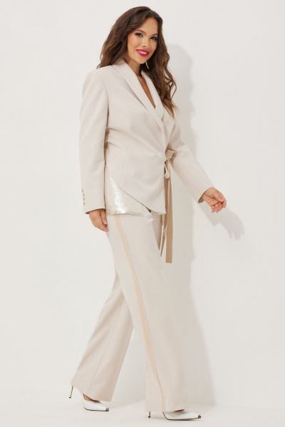 Элегантный комплект из жакета и брюк из мерцающей ткани Магия моды 2522 светлый_беж - фото 2