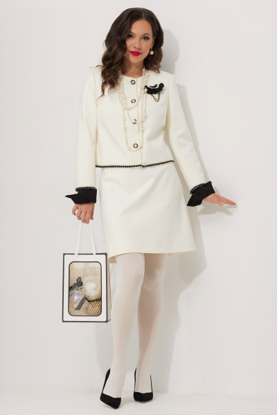 Костюм жакет и юбка в стиле Chanel из фактурного трикотажа Магия моды 2525 белый - фото 12