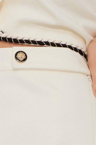 Костюм жакет и юбка в стиле Chanel из фактурного трикотажа Магия моды 2525 белый - фото 6