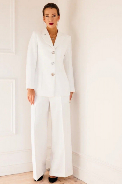 Деловой костюм из замши и костюмной ткани, жакет и брюки AMUARt 1021 - фото 7