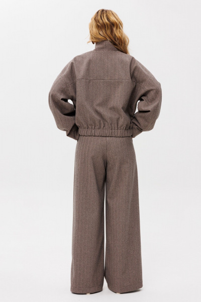 Жакет бомбер и брюки свободного силуэта из трикотажа Amberа Style 2101 светло-коричневый - фото 4