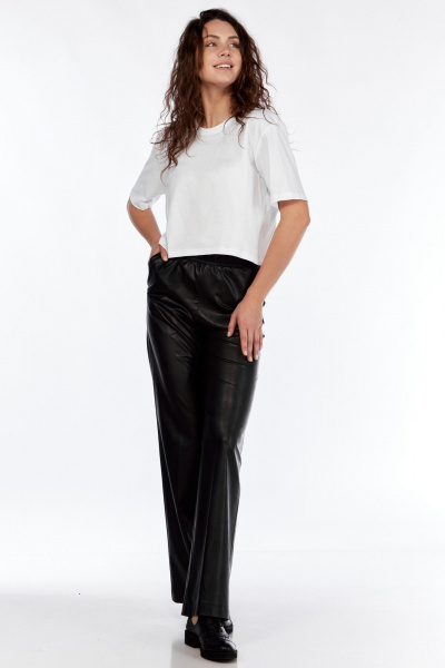 Брюки палаццо из экокожи с карманами и резинкой поясом LadyThreeStars 2401 черный - фото 5