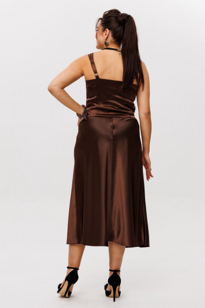 Атласный топ с бретелями и мягким блеском Anelli 1429 корица - фото 4