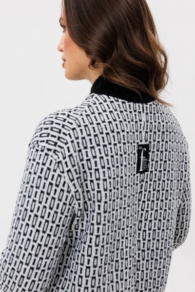 Трикотажное платье оверсайз с накладными карманами Fantazia Mod 4080 - фото 10