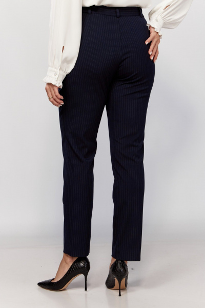 Брюки зауженные классические из текстиля на демисезон MALI 324-055 синяя полоска - фото 8