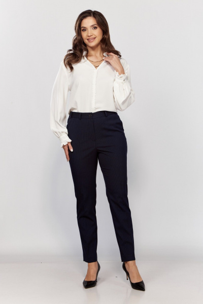 Брюки зауженные классические из текстиля на демисезон MALI 324-055 синяя полоска - фото 3