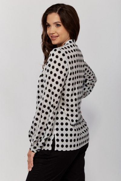 Блуза прямого силуэта с драпировками и разрезами MALI 624-054 горох - фото 12