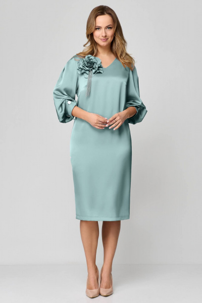 Платье приталенное с V-образным вырезом и съёмным цветком EMWE 104 мята - фото 6