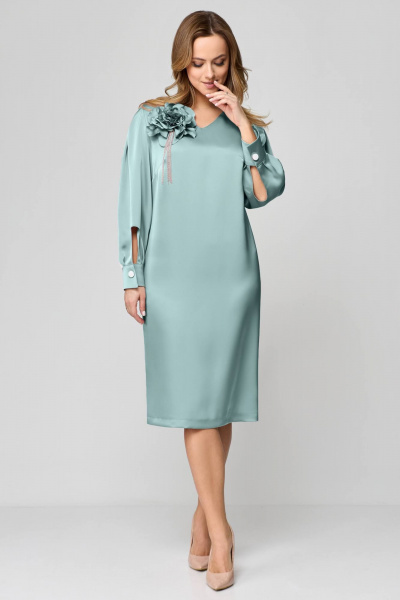 Платье приталенное с V-образным вырезом и съёмным цветком EMWE 104 мята - фото 5