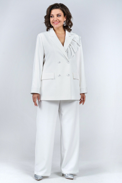 Нарядный свободный жакет и свободные широкие брюки из текстиля Alani Collection 2017 молоко - фото 2
