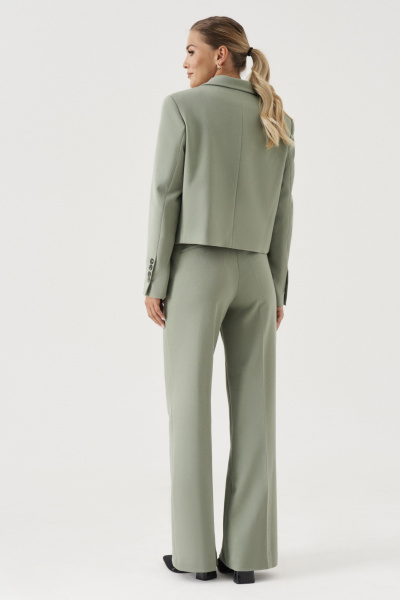 Деловой зелёный жакет с рельефами и карманами Панда 192530w оливковый - фото 6