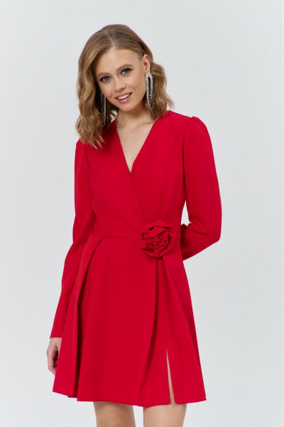 Платье с вырезом «сердечко» и декоративным брошью для особых случаев COCKTAIL M108-2 красный - фото 1