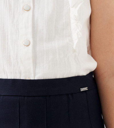 Нарядная хлопковая блузка с рюшами для девочки Panda Kids ПА-356340 белый - фото 4