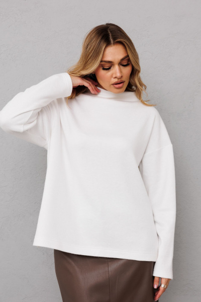 Демисезонный молочный джемпер с свободным силуэтом и разрезами AVRIL 1039 айвори - фото 4