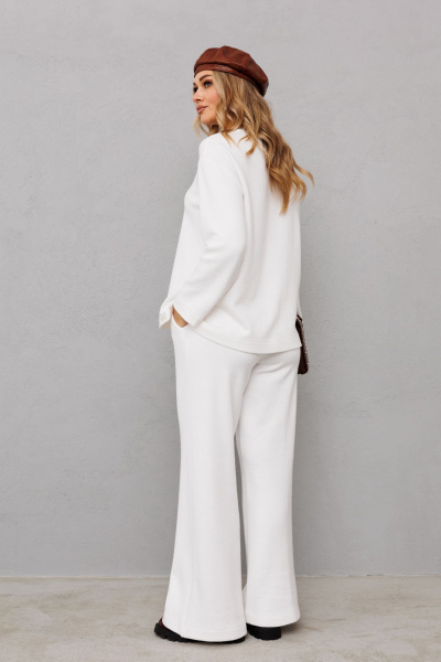 Демисезонный молочный джемпер в стиле кэжуал с втачными рукавами AVRIL 1041 айвори - фото 2