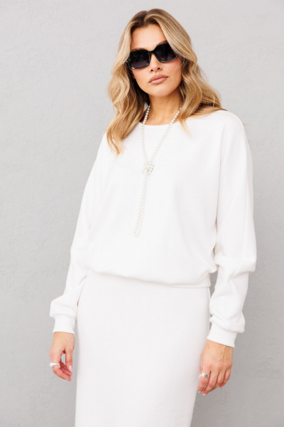 Джемпер свободный из трикотажа на каждый день AVRIL 1042 айвори - фото 1