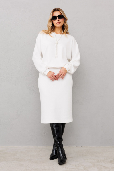 Костюм из трикотажа: джемпер и юбка прямого силуэта AVRIL 2016 айвори - фото 1