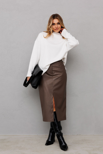 Демисезонная юбка из экокожи с разрезом и притачным поясом AVRIL 1043 коричневый - фото 1