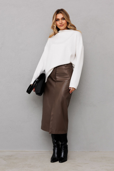 Демисезонная юбка из экокожи с разрезом и притачным поясом AVRIL 1043 коричневый - фото 2