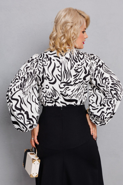 Блуза из атласной ткани с V-образным вырезом Anastasia 1177 молочный+принт - фото 6