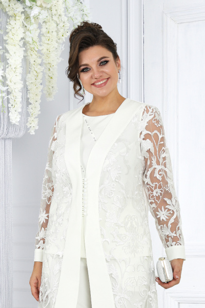 Элегантный брючный комплект из костюмной ткани с блузкой и брюками Ninele 6038 молочный - фото 2