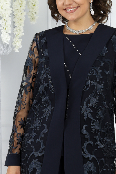 Нарядный брючный комплект с кардиганом и блузкой из кружевных тканей Ninele 6038 синий - фото 5