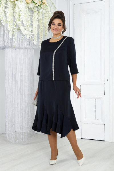 Стильный комплект из блузки и юбки с воланами и искусственным шифоном Ninele 7473 синий - фото 7