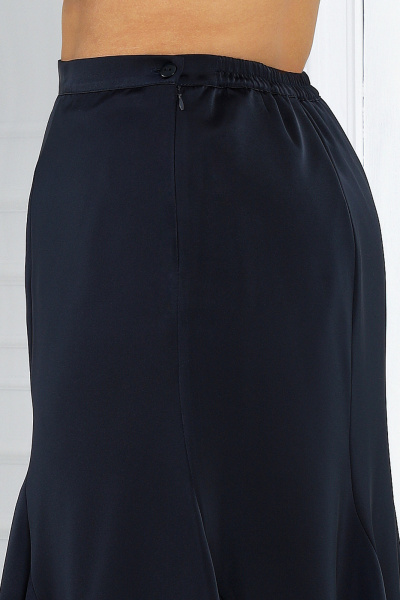 Стильный комплект из блузки и юбки с воланами и искусственным шифоном Ninele 7473 синий - фото 10