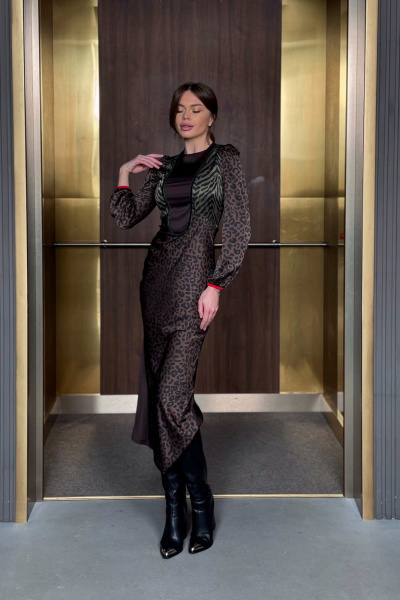 Платье из струящейся ткани с сложным принтом и косым кройом Pavlova 182 - фото 8